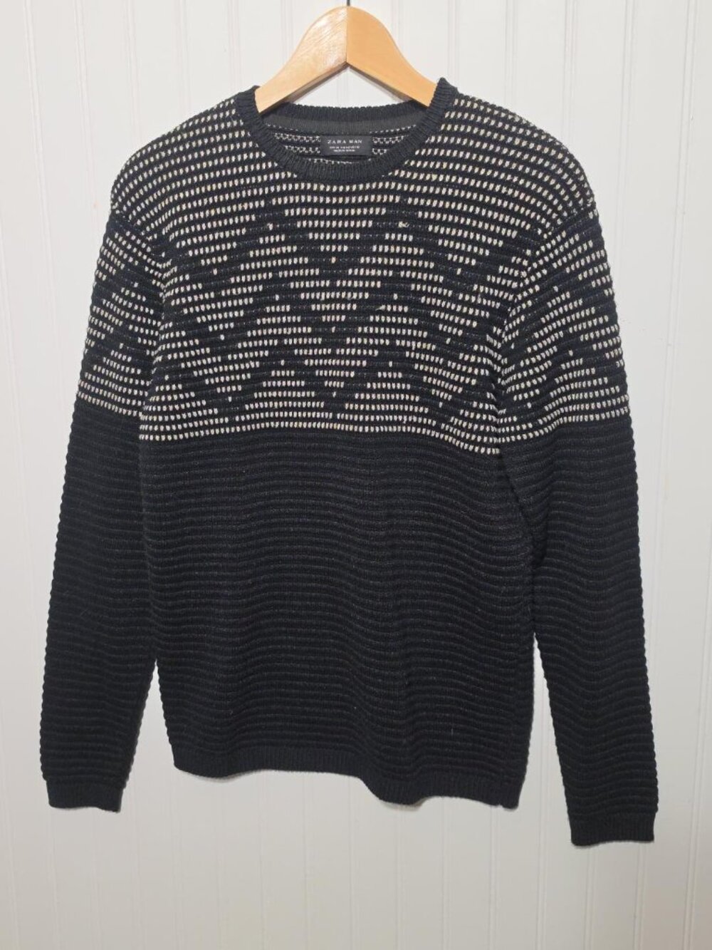 ZARA MAN Men’s M Black Cream Textured Knit Crewneck Sweater Geometric
